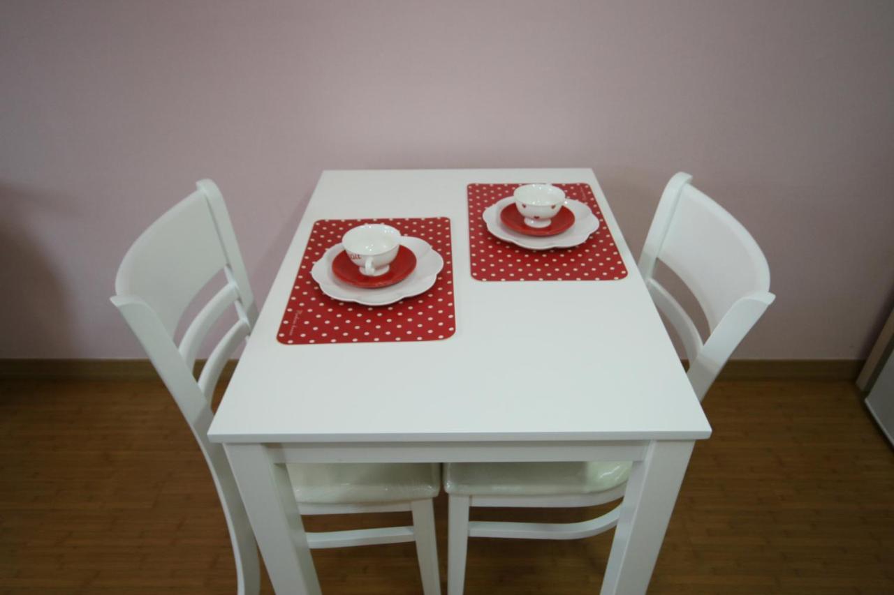 Forest Of Color Pension Hongcheon Bagian luar foto