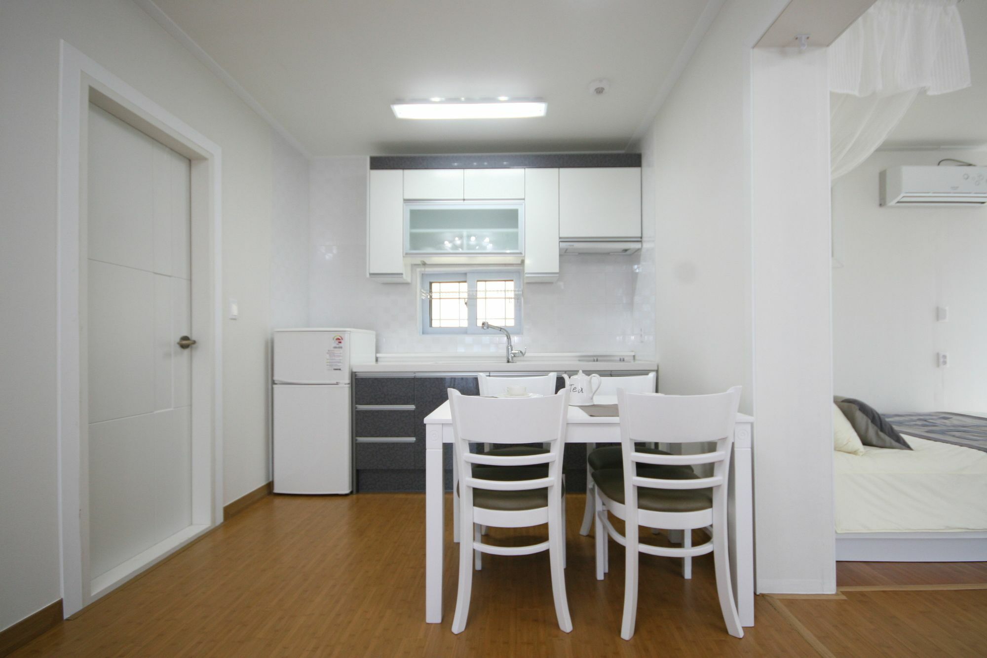 Forest Of Color Pension Hongcheon Bagian luar foto